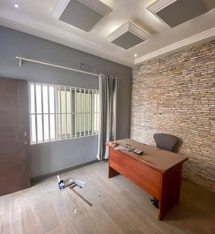 Villa duplex meublée de 6 chambres à vendre à Agla – Filao - BENIN-IMMO