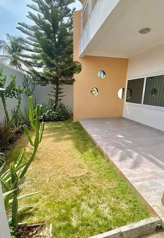 Villa duplex meublée de 6 chambres à vendre à Agla – Filao - BENIN-IMMO