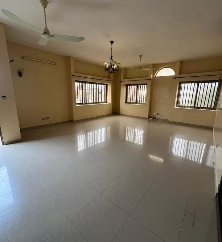 Appartement 2 chambres salon à louer à Fidjrossè Plage
