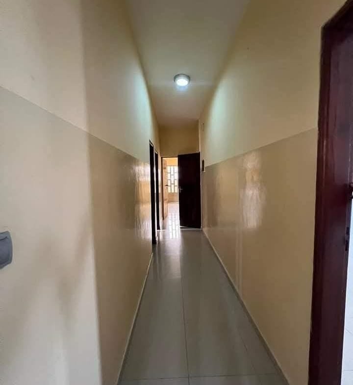 Appartement 2 chambres salon à louer à Fidjrossè Plage – Station JNP - BENIN-IMMO