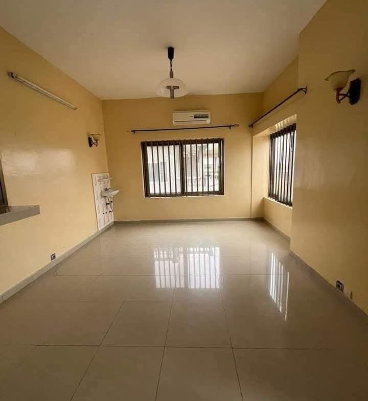 Appartement 2 chambres salon à louer à Fidjrossè Plage – Station JNP - BENIN-IMMO