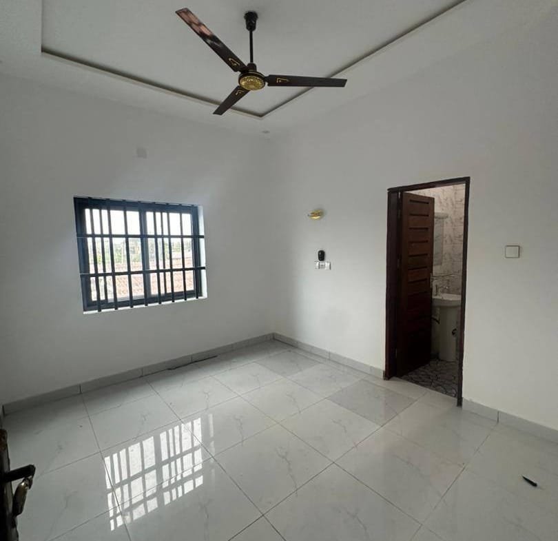 Appartement neuf 4 chambres avec jacuzzi à louer à Fidjrossè – Entrée personnelle - BENIN-IMMO