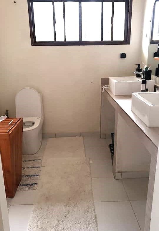 Villa meublée de 5 chambres à louer à Jak PLM – Cotonou - BENIN-IMMO