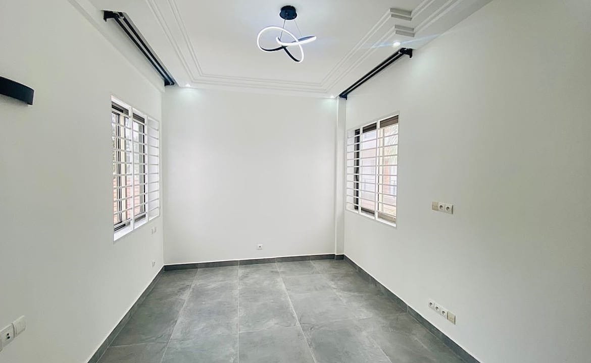 Appartement duplex haut standing neuf à louer à Haie Vive - BENIN-IMMO