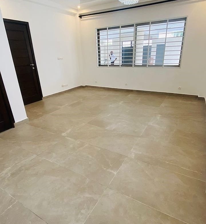 Appartement duplex haut standing neuf à louer à Haie Vive - BENIN-IMMO