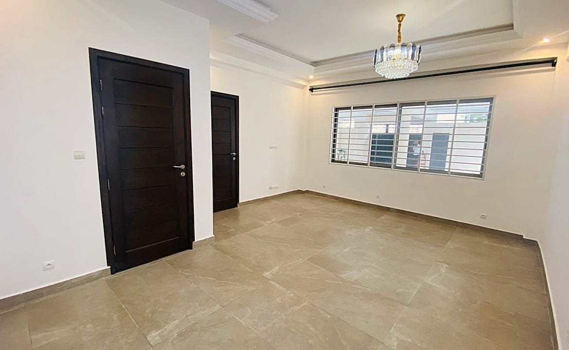 Appartement duplex haut standing neuf à louer à Haie Vive - BENIN-IMMO