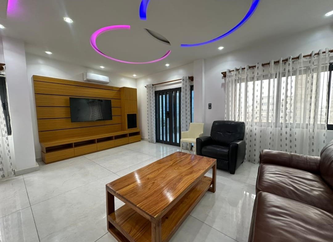 Appartement meublé 2 chambres à louer à Fidjrossè plage - BENIN-IMMO