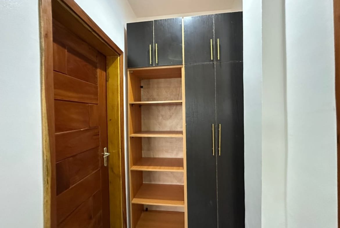 Appartement meublé 2 chambres à louer à Fidjrossè plage - BENIN-IMMO