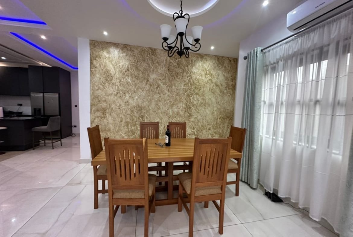 Bel Appartement meublé 3 chambres à louer à Fidjrossè plage - BENIN-IMMO