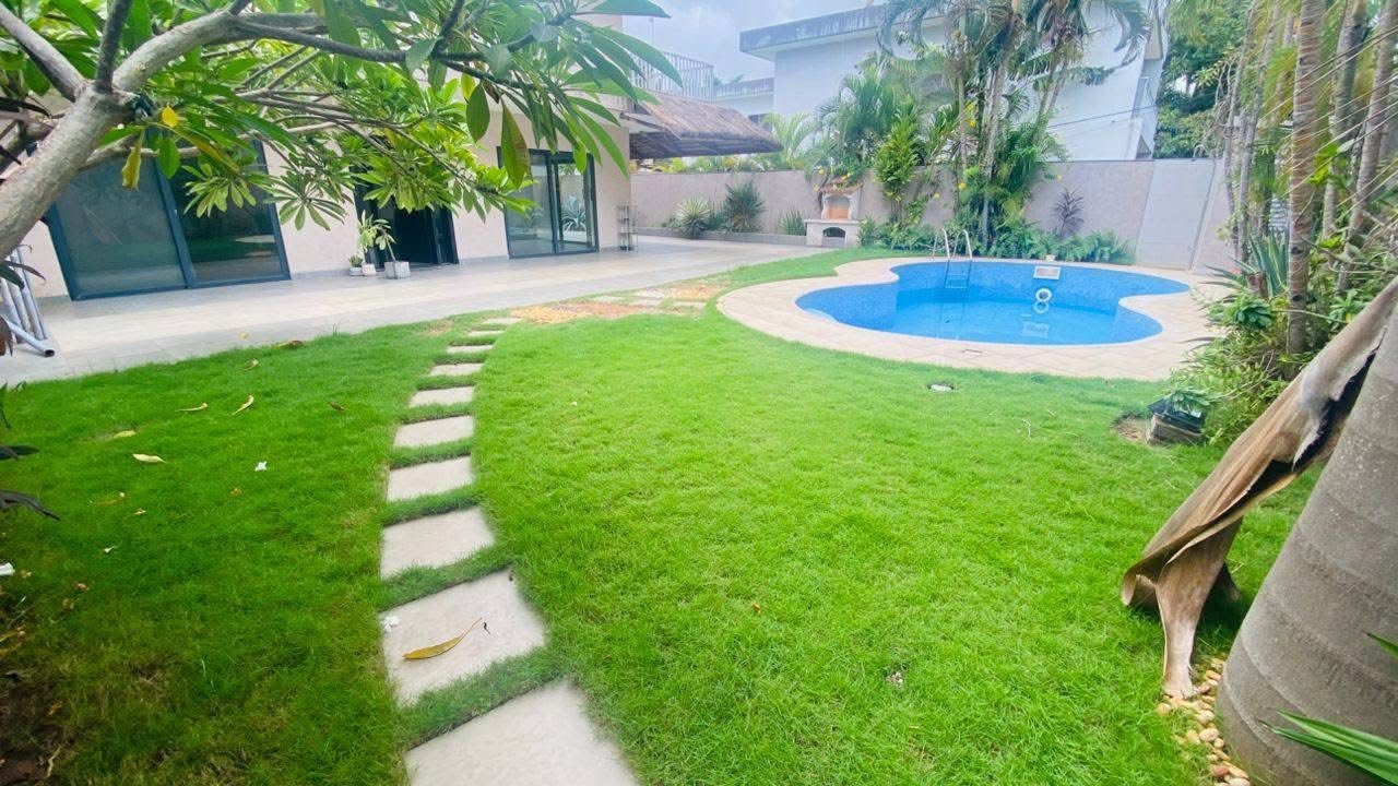 Belle villa avec piscine à vendre – Cotonou, Haie Vive Cocotiers