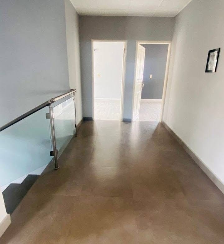 Belle villa avec piscine à vendre – Cotonou, Haie Vive Cocotiers - BENIN-IMMO