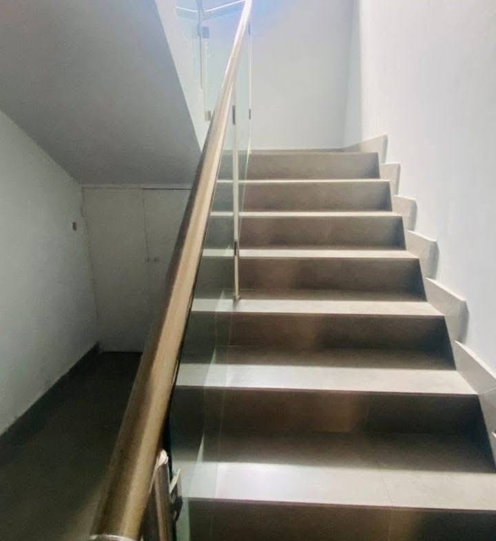 Belle villa avec piscine à vendre – Cotonou, Haie Vive Cocotiers - BENIN-IMMO