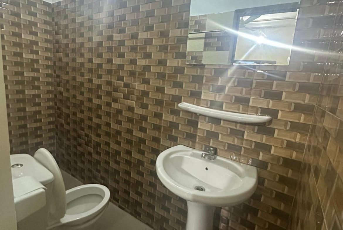 Bureau climatisé à louer à Fidjrossè Cotonou - BENIN-IMMO