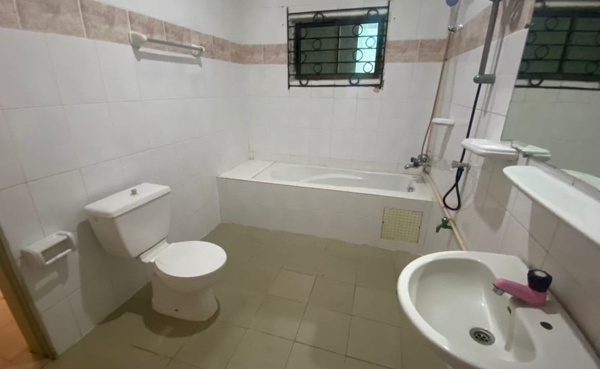 Immeuble R+2 à louer à Fidjrossè près de Sun Beach - BENIN-IMMO
