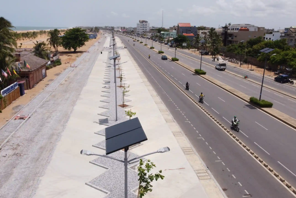 Terrain demi-hectare en vente à Cotonou Fidjrossè
