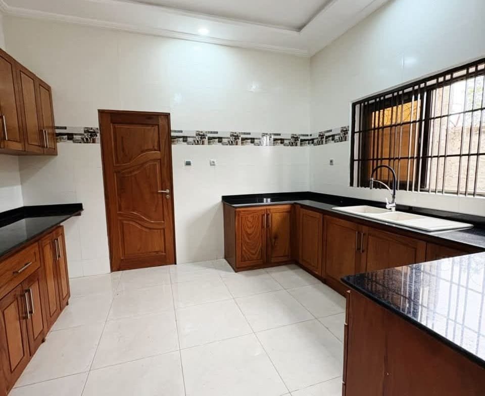 Villa 4 chambres à louer à Zopah Abomey-Calavi - BENIN-IMMO