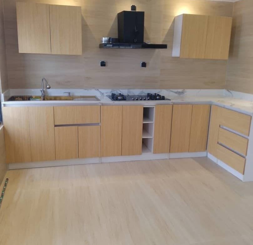 Villa 6 Chambres à louer Haie Vive - BENIN-IMMO
