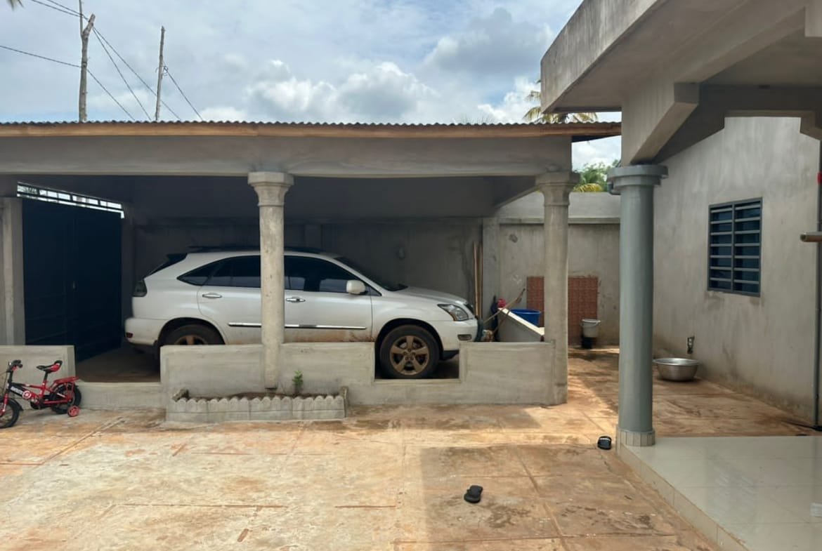 Villa à vendre en urgence à Zinvié Calavi – 2 chambres, TF - BENIN-IMMO