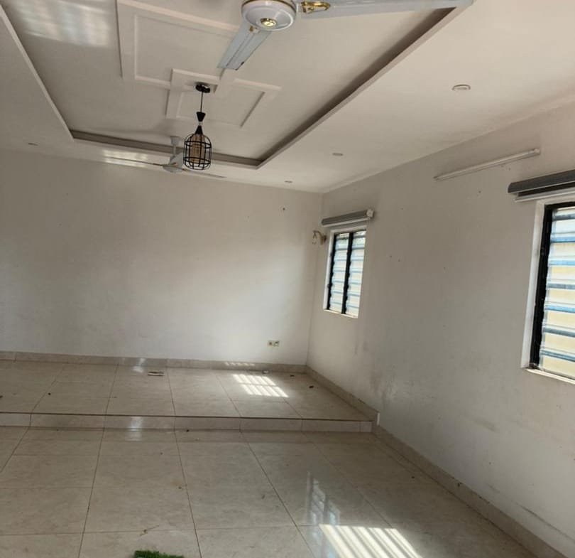 Villa à vendre en urgence à Zinvié Calavi – 2 chambres, TF - BENIN-IMMO