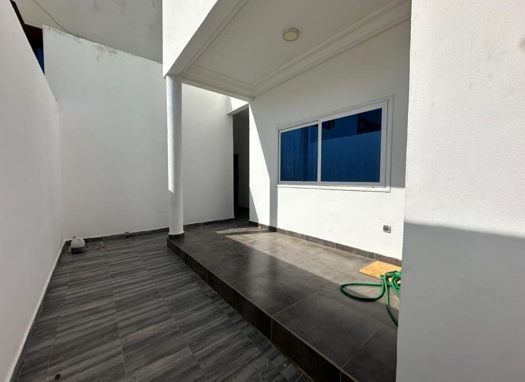 Villa duplex 4 chambres avec vue sur mer à louer à Fidjrossè Plage - BENIN-IMMO