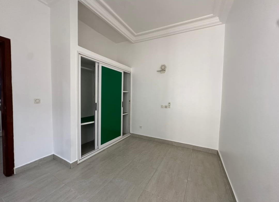 Villa duplex 4 chambres avec vue sur mer à louer à Fidjrossè Plage - BENIN-IMMO