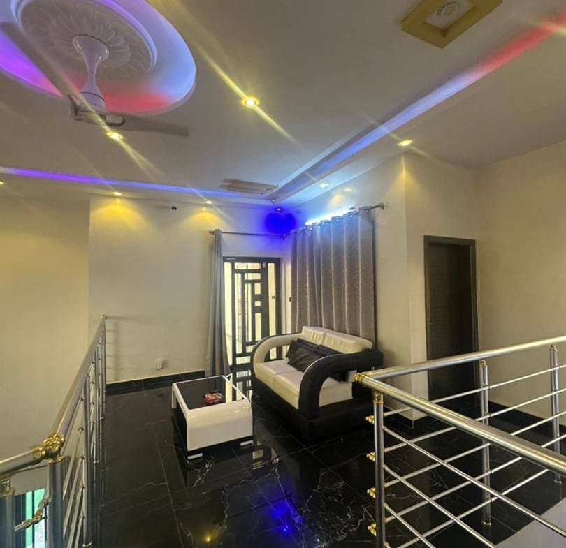 Villa duplex meublée vue mer à louer à Fidjrossè Togbin Plage - BENIN-IMMO