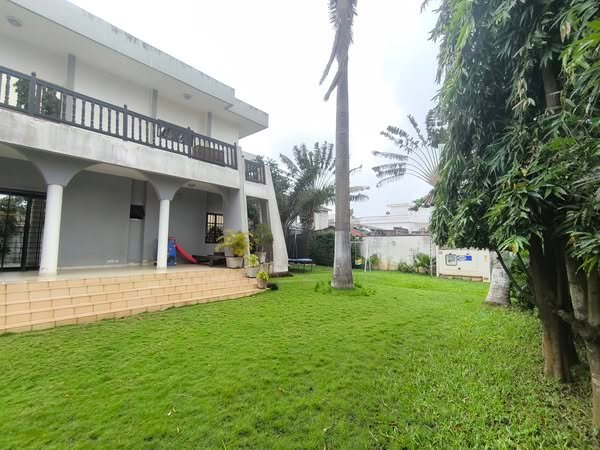 Villa meublée de 5 chambres à louer à Jak PLM