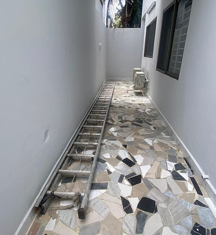 Appartement duplex haut standing neuf à louer à Haie Vive - BENIN-IMMO
