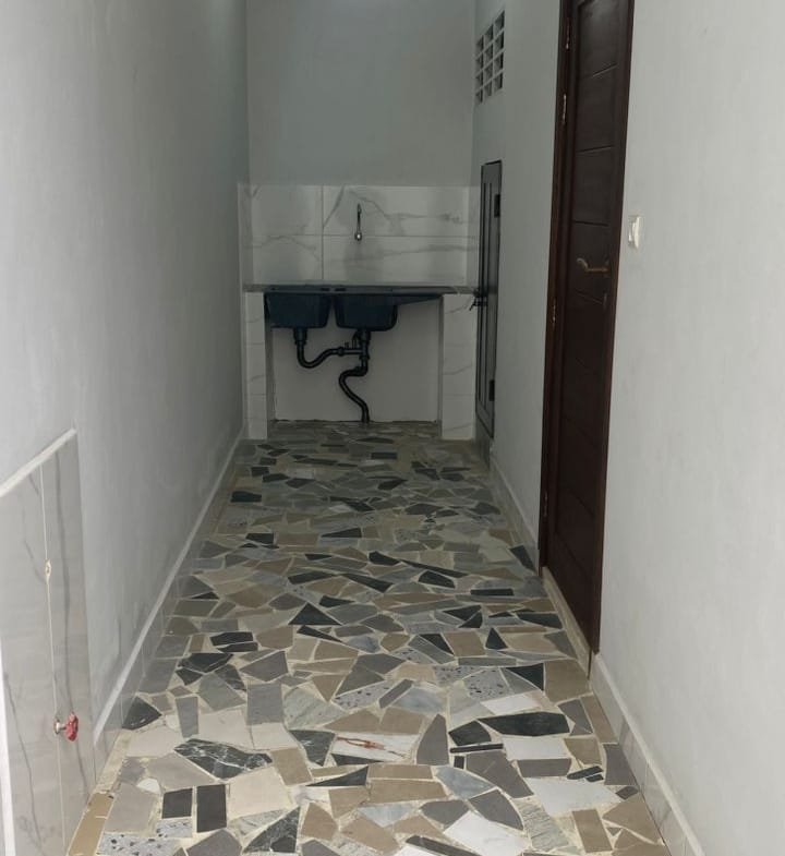 Appartement duplex haut standing neuf à louer à Haie Vive - BENIN-IMMO