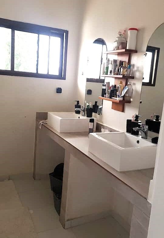 Villa meublée de 5 chambres à louer à Jak PLM – Cotonou - BENIN-IMMO