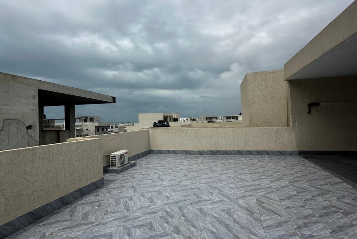 À Fidjrossè Plage – Villa Duplex Moderne à Louer - BENIN-IMMO