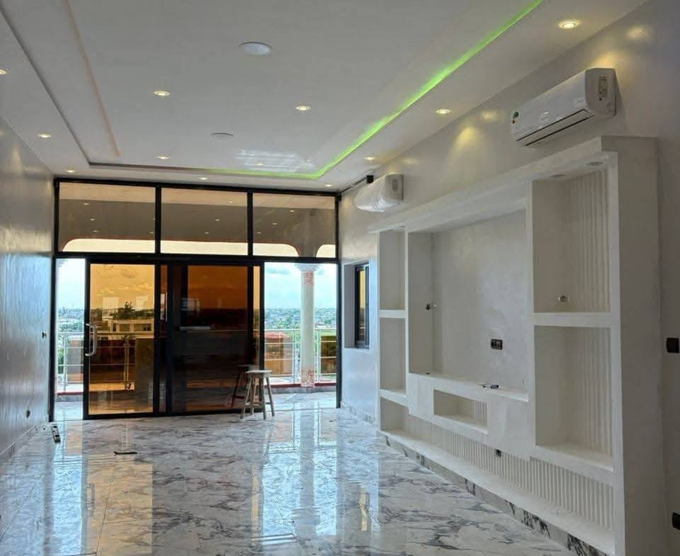 Appartement 5 chambres à louer à Fidjrossè Adjaha - BENIN-IMMO
