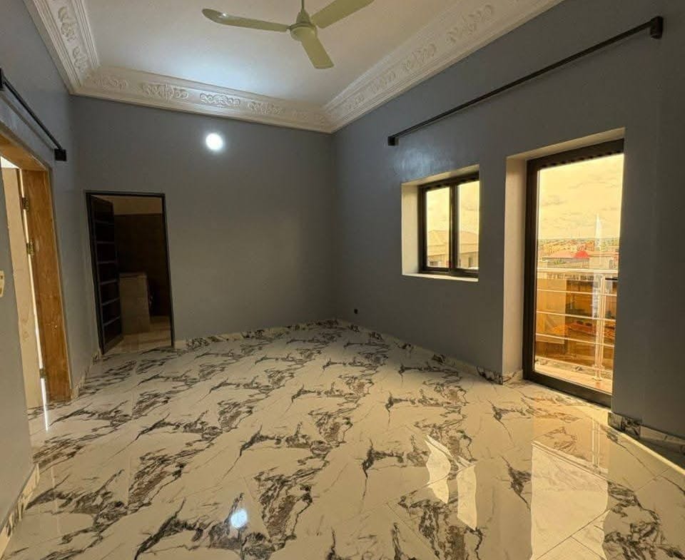 Appartement 5 chambres à louer à Fidjrossè Adjaha - BENIN-IMMO