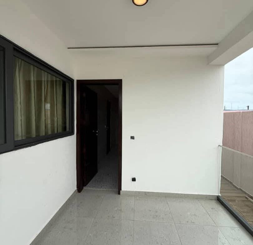 Appartement duplex meublé à Fidjrossè Centre - BENIN-IMMO