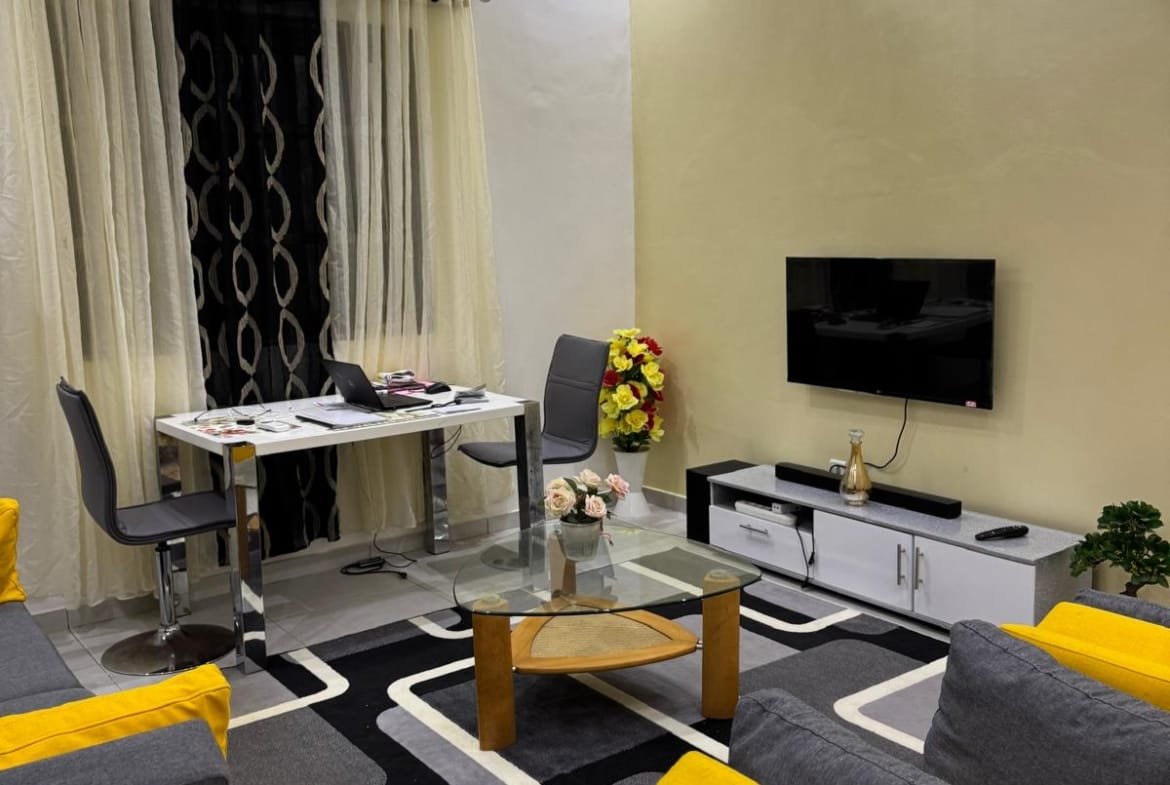 Guest house R+1 meublée à vendre à Atrokpocodji - BENIN-IMMO