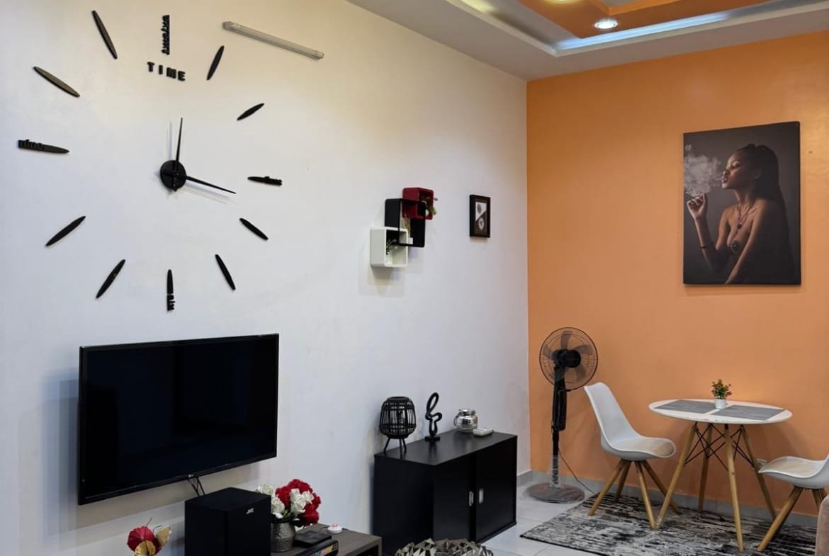 Guest house R+1 meublée à vendre à Atrokpocodji - BENIN-IMMO