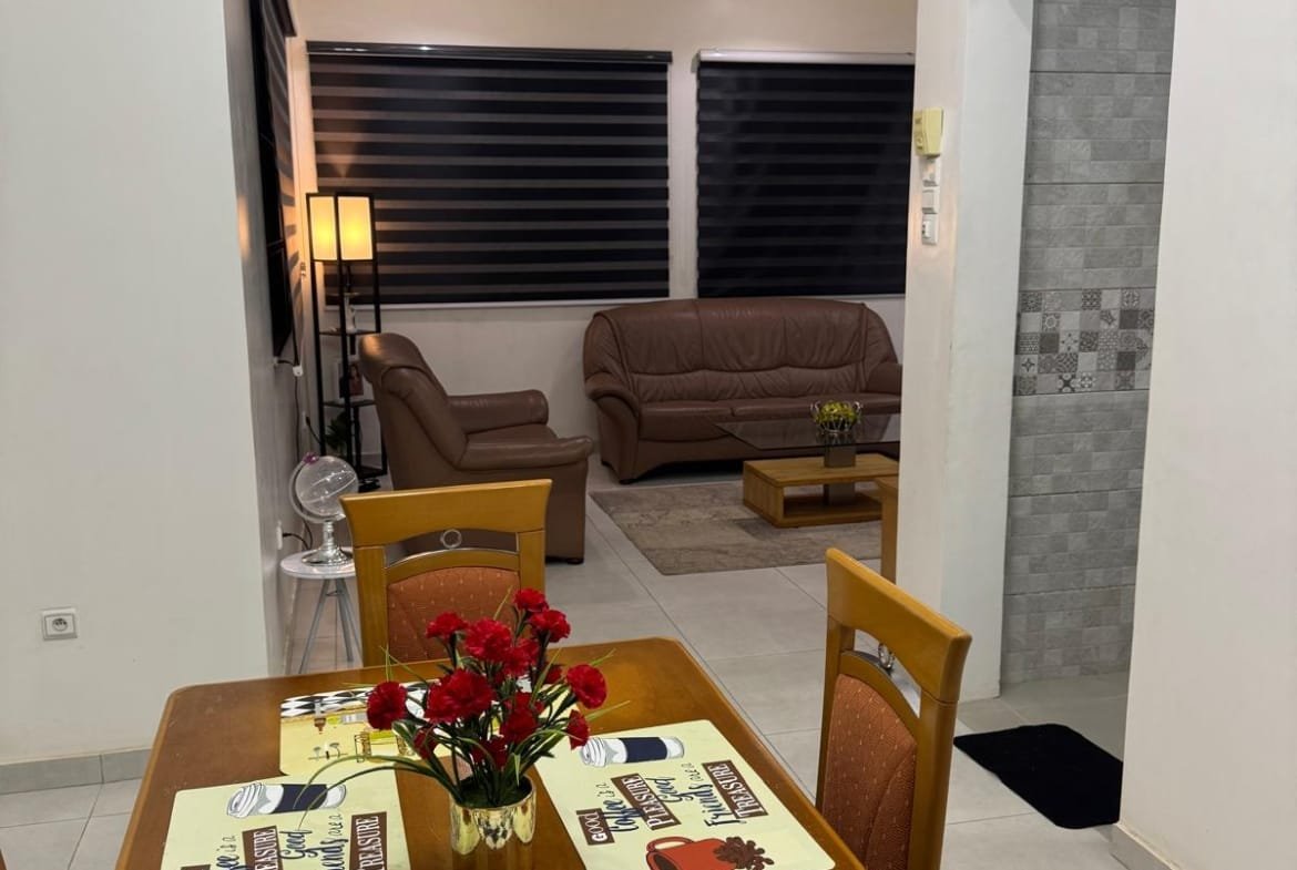 Guest house R+1 meublée à vendre à Atrokpocodji - BENIN-IMMO