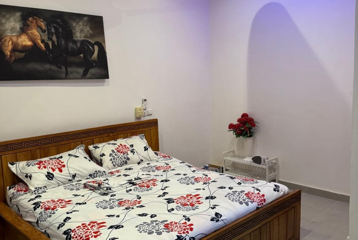 Guest house R+1 meublée à vendre à Atrokpocodji - BENIN-IMMO