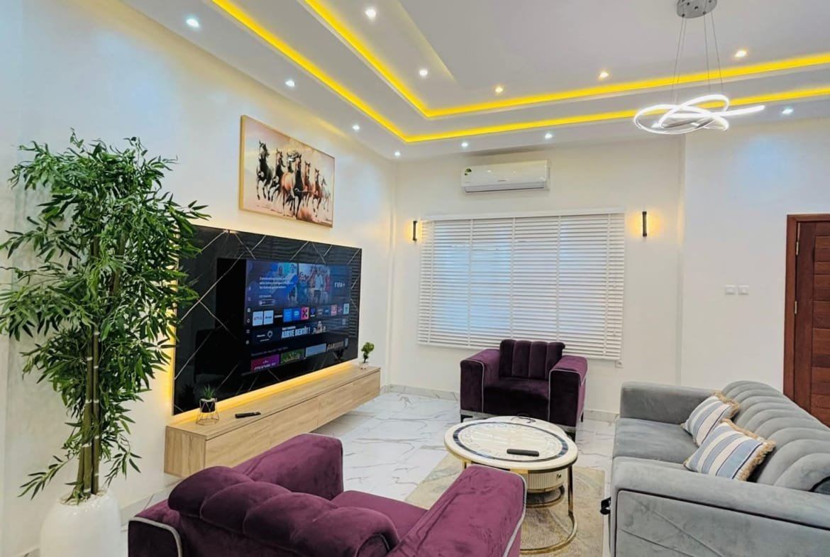 Appartement meublé de 2 chambres à louer à Fidjrossè plage - BENIN-IMMO
