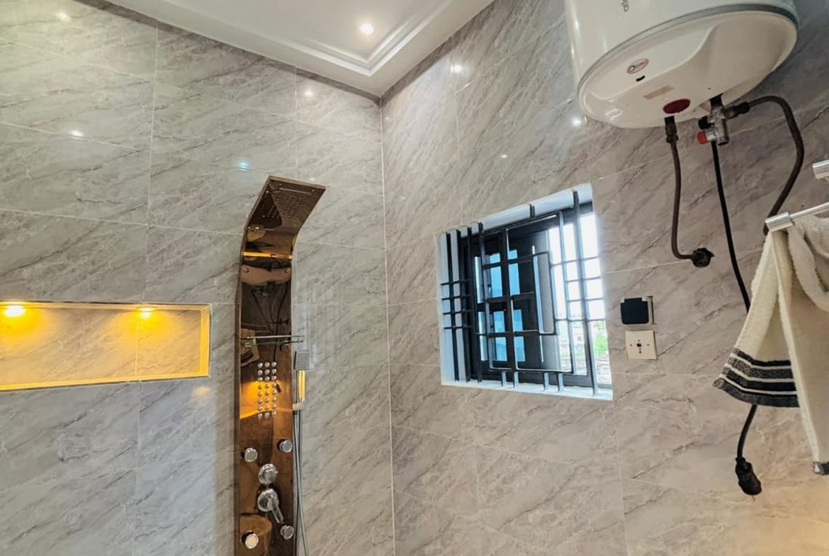 Appartement meublé de 2 chambres à louer à Fidjrossè plage - BENIN-IMMO