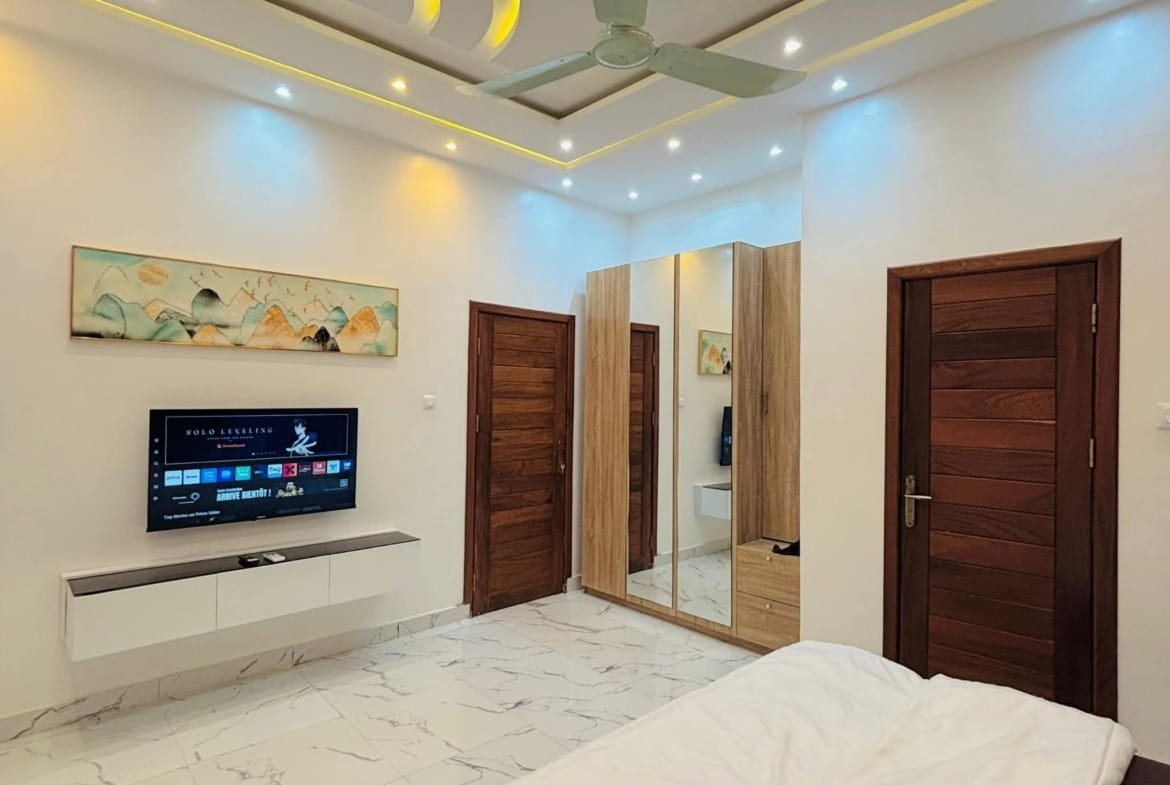Appartement meublé de 2 chambres à louer à Fidjrossè plage - BENIN-IMMO