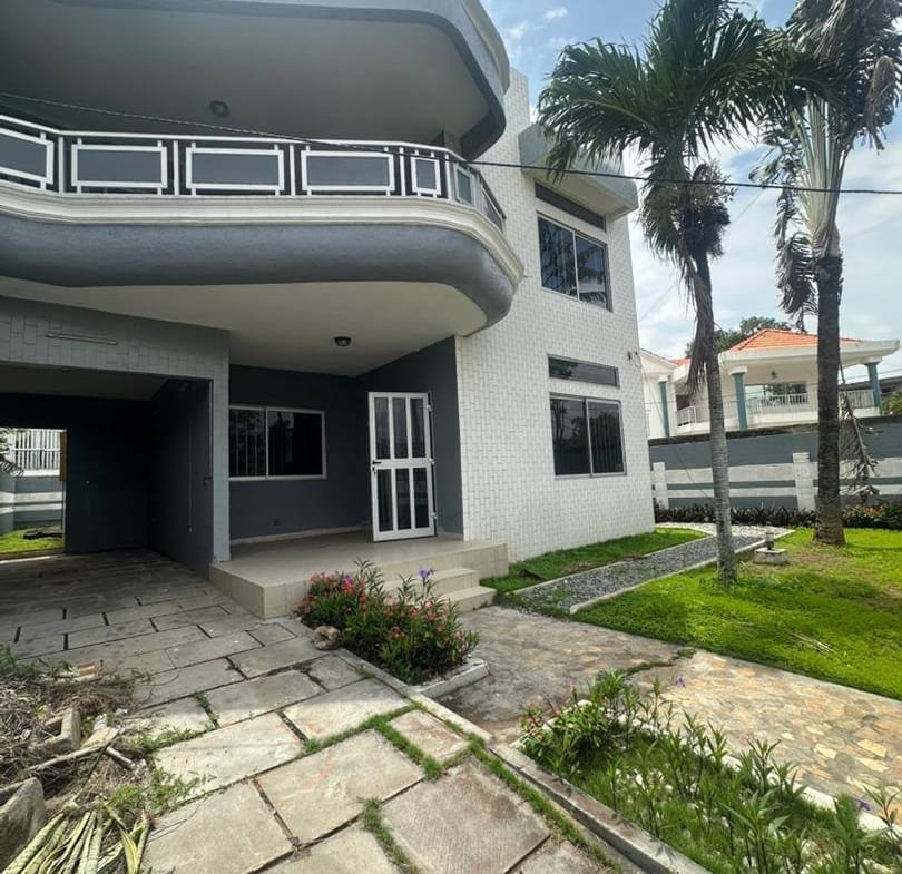 2 Villa duplex à vendre au Camp Guézo
