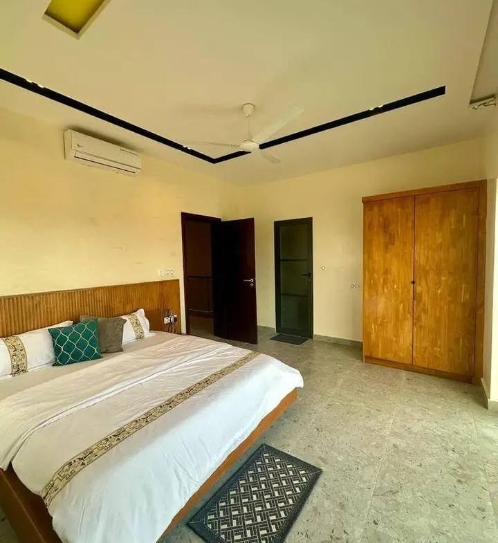 Duplex Meublé 3 Chambres à louer à Fidjrossè - BENIN-IMMO