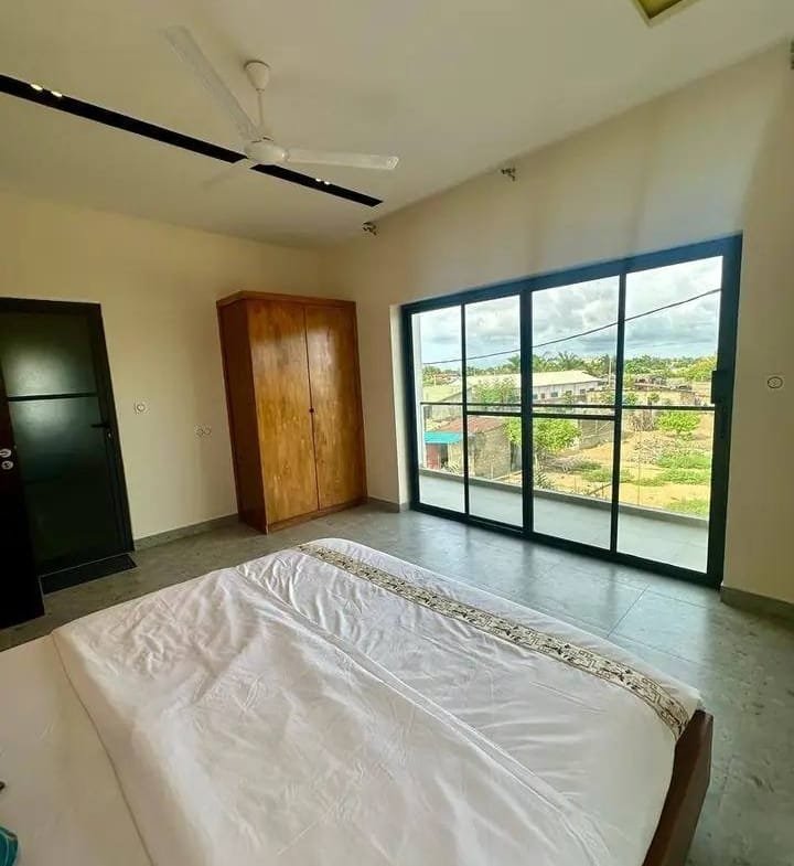 Duplex Meublé 3 Chambres à louer à Fidjrossè - BENIN-IMMO
