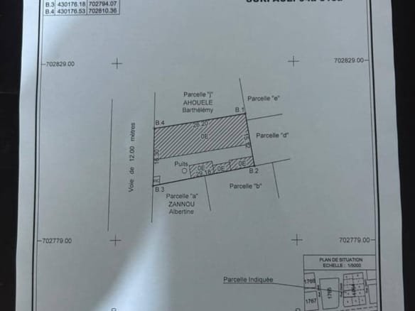 Maison locative à vendre à Fidjrossè