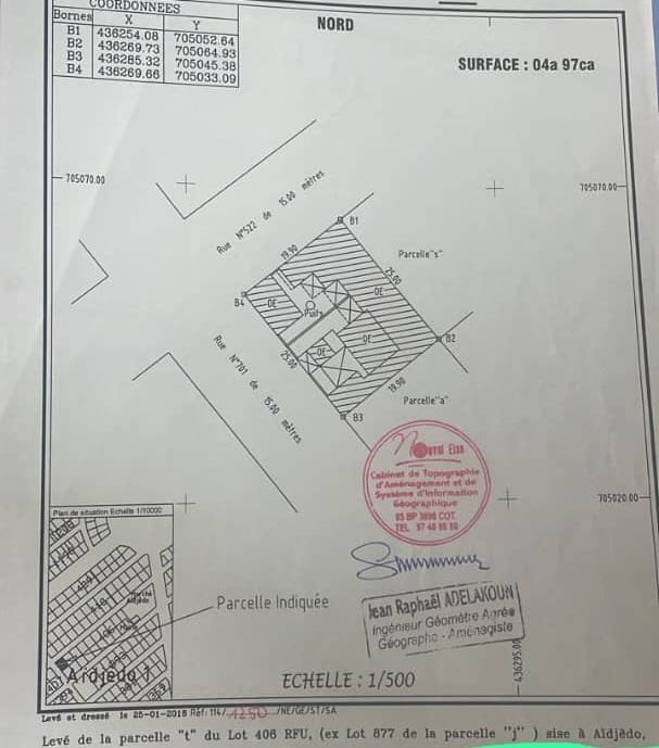 Parcelle avec bâtiment à vendre à Aidjedo – 497 m²