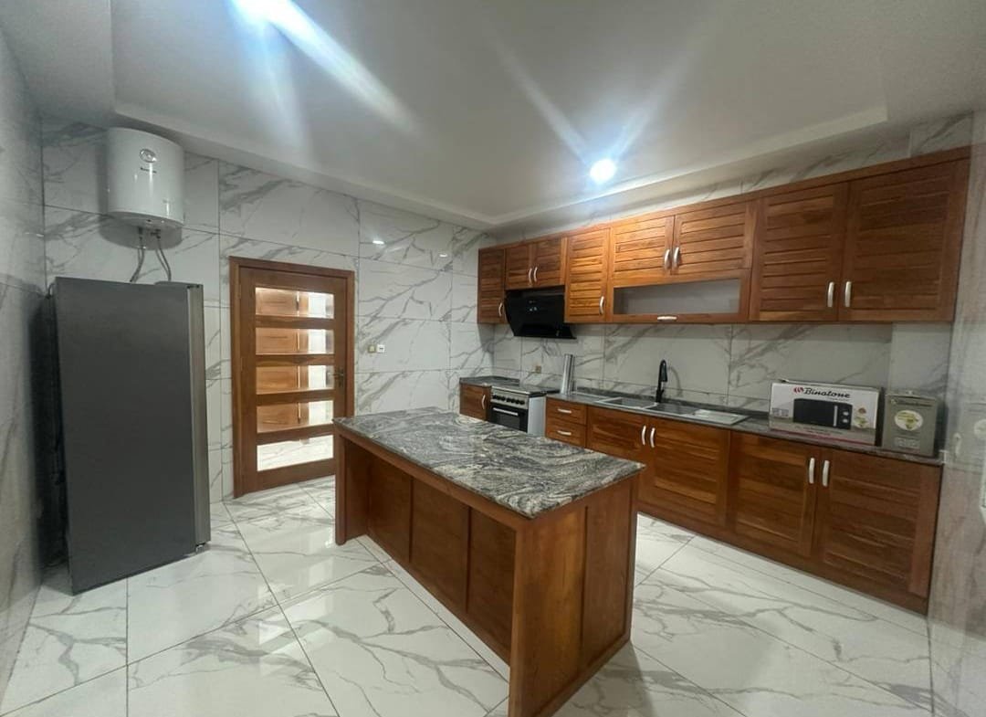 Appartement meublé vue mer à louer à Fidjrossè Plage Cotonou - BENIN-IMMO