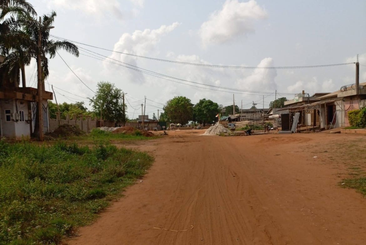 Grande parcelle de 600 m² avec Titre Foncier à vendre à Calavi Ouèdo - BENIN-IMMO