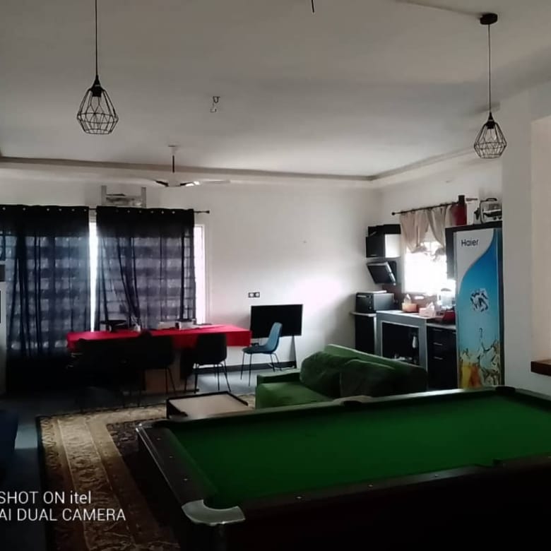 Villa meublée 6 chambres à Fidjrossè Plage - BENIN-IMMO