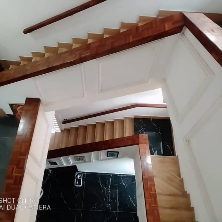 Villa meublée 6 chambres à Fidjrossè Plage - BENIN-IMMO